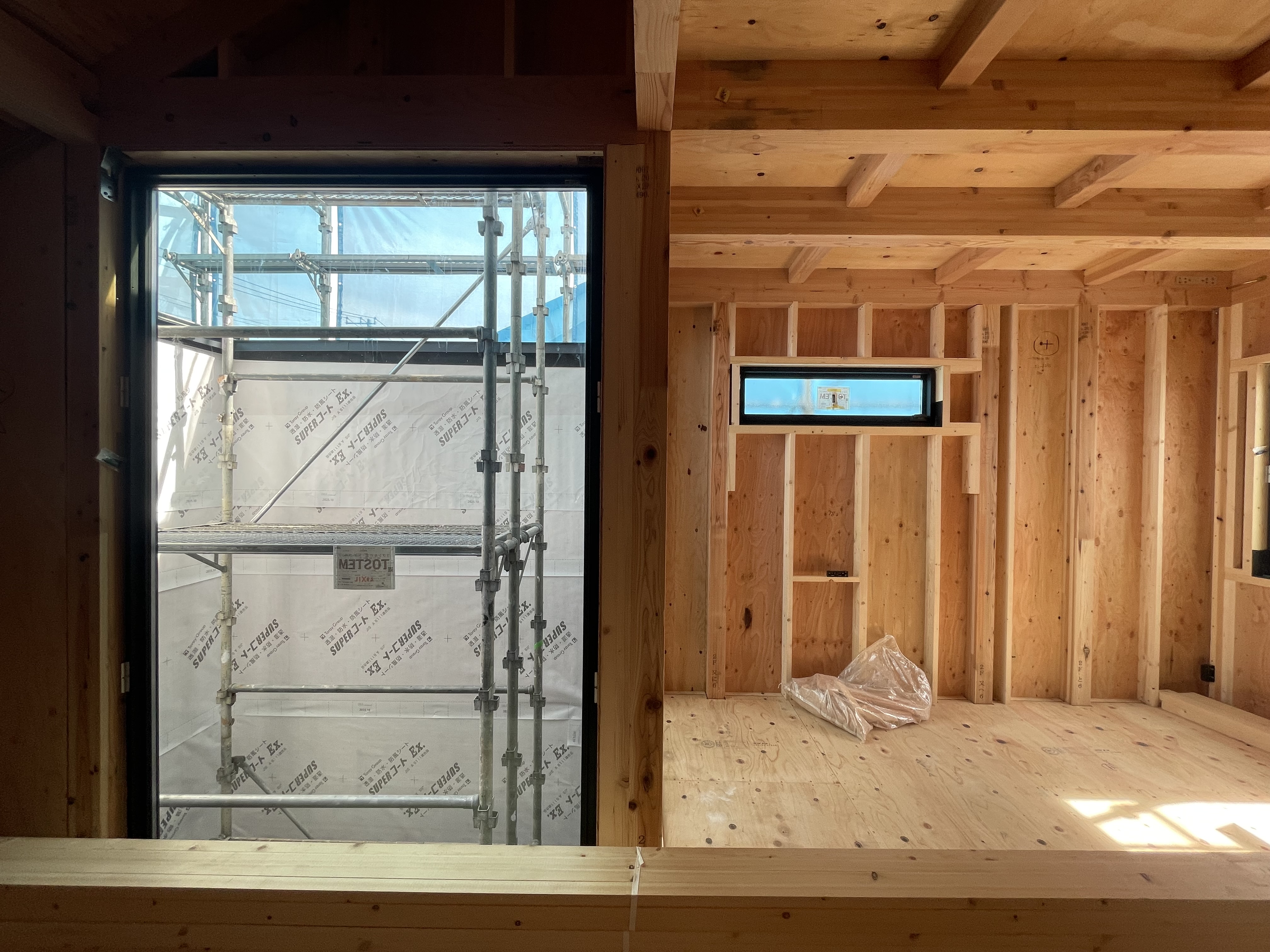 Contents Header Image